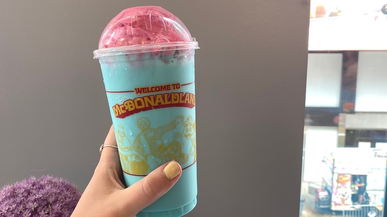 Κρατώντας το Milkshake